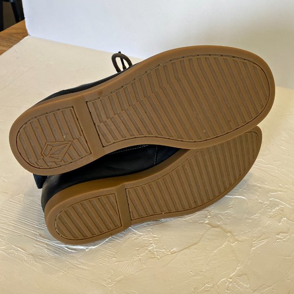 Volcom Men's High Top Lace-Up Shoes - Picture 8 of 10